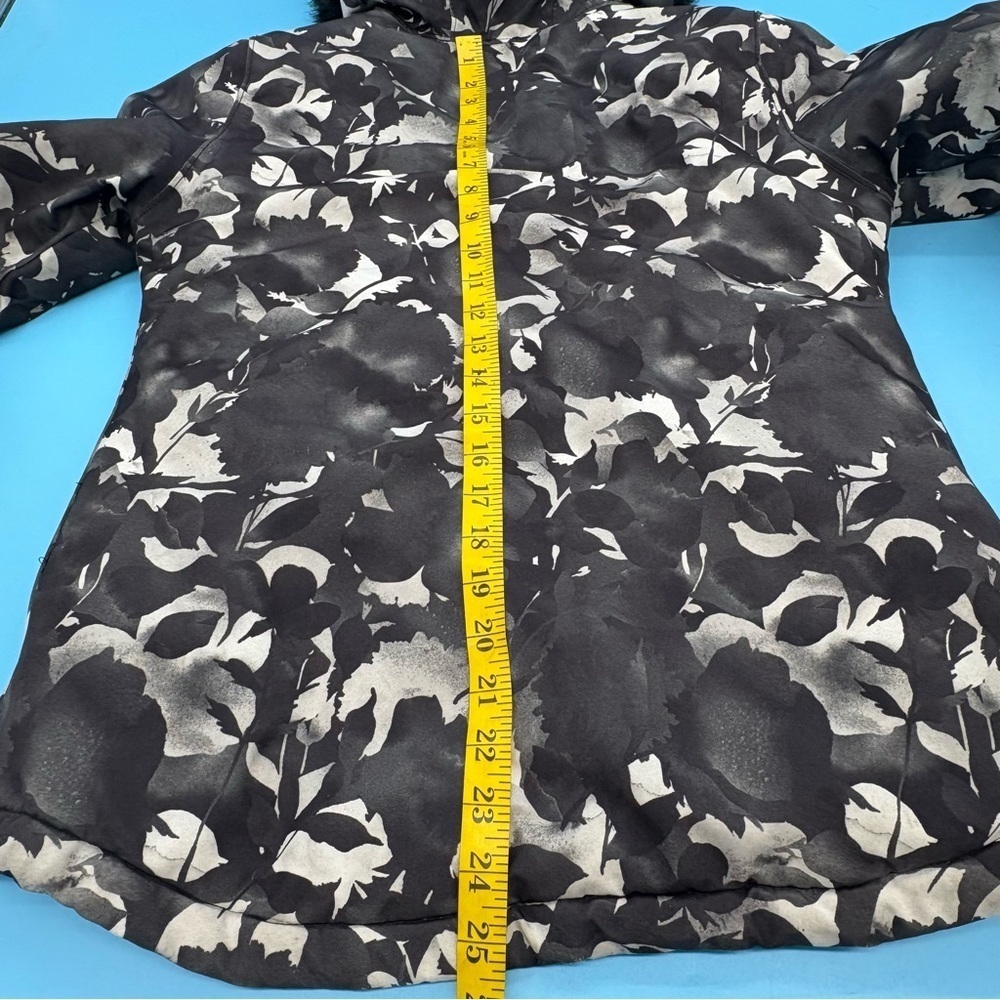 Under Armour Storm Kids Floral Camo Black and Gray Heavy Weight Jacket Size YLG - Picture 8 of 9